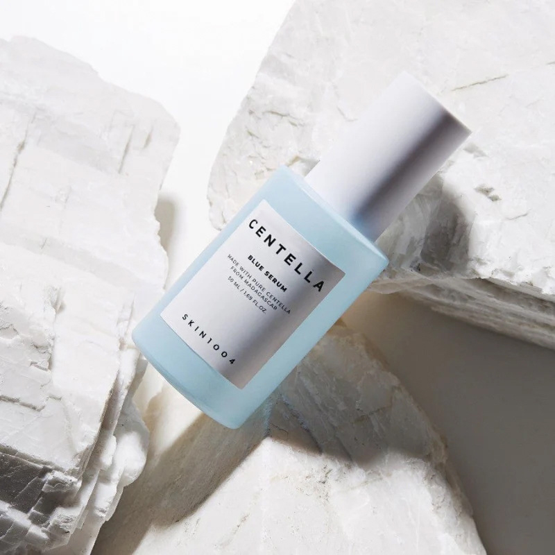 Centella asiatica Hyaluronic acid Essence Water idrata, migliora le condizioni della pelle e rassoda la pelle 30ml