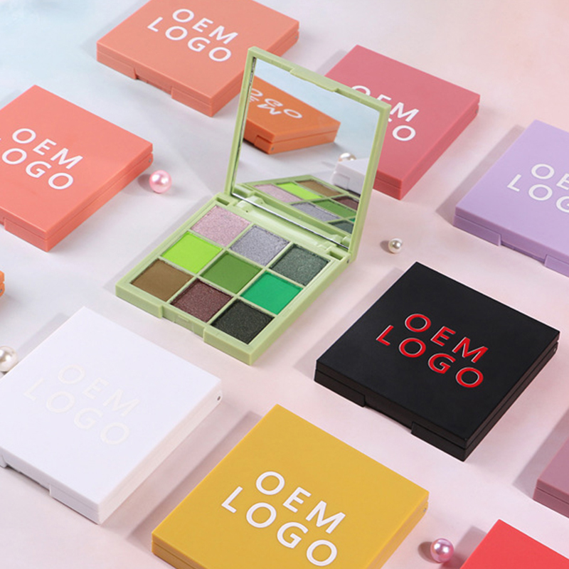 Trucco per ombretti con palette di ombretti a 12 colori